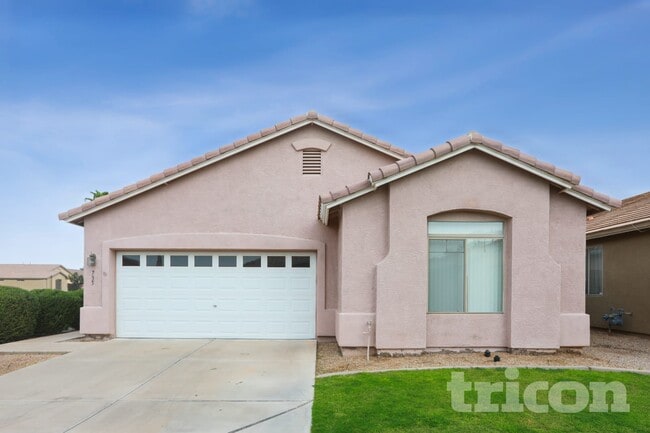 Building Photo - 735 S Bedford Dr