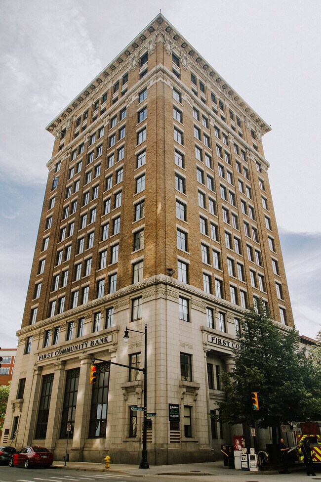Building Photo - 60 Monroe Center NW