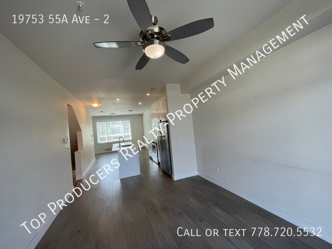 Building Photo - Beautiful 2 Bedroom Townhouse