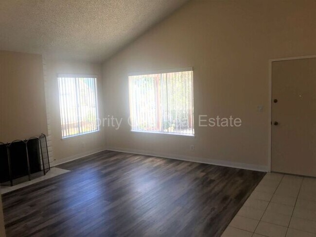 Building Photo - Lovely home in the heart of Mira Mesa