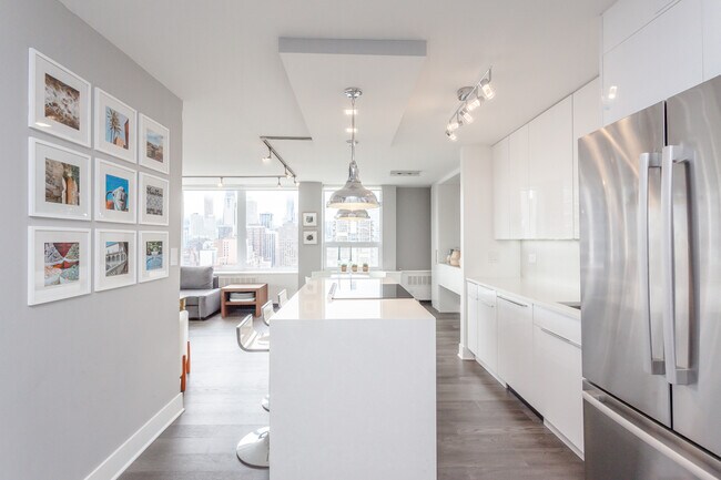 Foto del edificio - 1455 N Sandburg Terrace