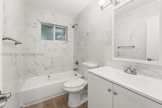 Building Photo - 35 NW 49th Ave
