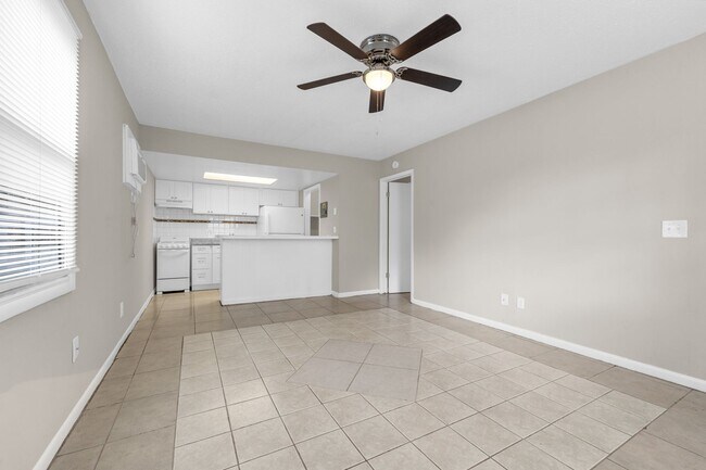 Foto del edificio - 1BD/1BA Apartment off Curry Ford in Henley Park Apartments!