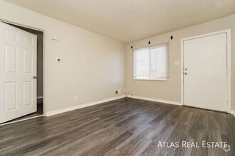 Building Photo - 4538 Clayton St