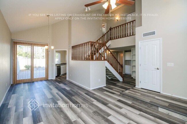 Building Photo - 918 W Sun Coast Dr