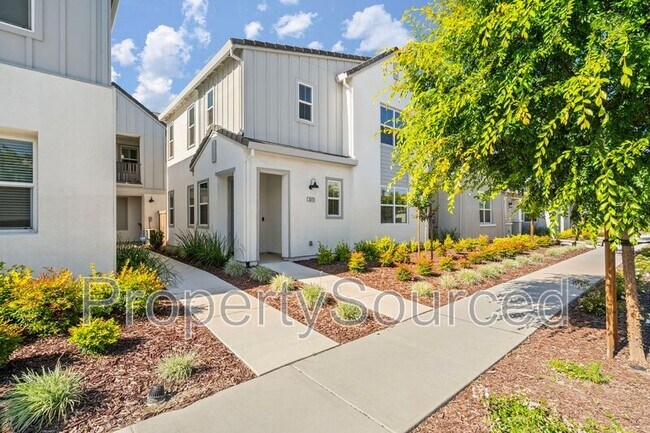 Foto del edificio - 2372 Garden Farms Ave