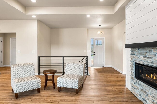 Foto del edificio - Large 3 Bedroom  Home