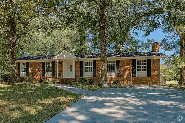 Building Photo - 136 Old Meadowbrook Rd