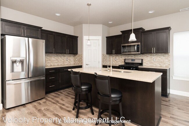 Building Photo - 3 br, 2.5 bath House - 21354 NE Brooklyn Pl.