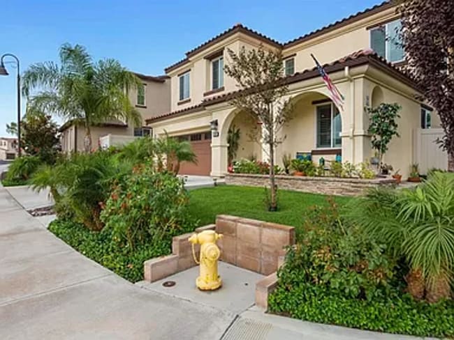 Building Photo - Beautiful, Partially Furnished Oceanside Home.