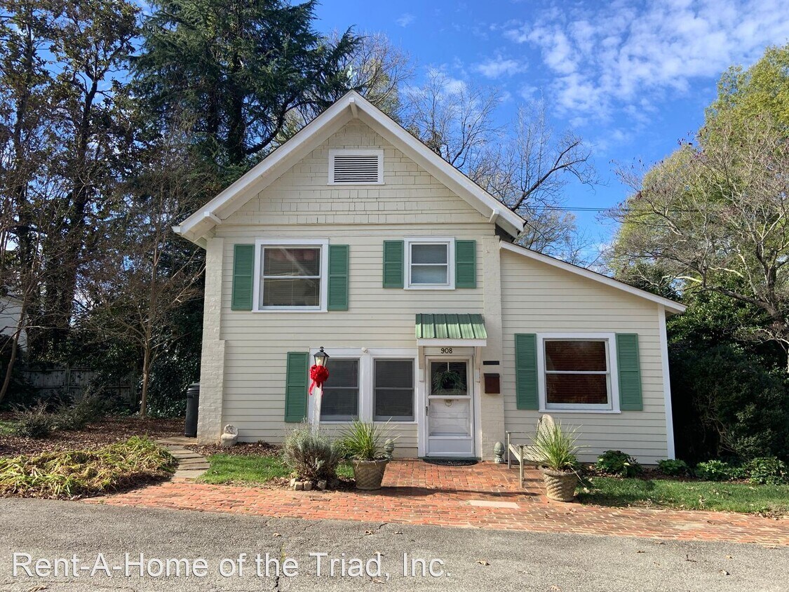 Primary Photo - 1 br, 1 bath House - 908 W. Cornwallis Drive