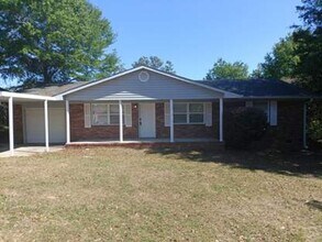 Building Photo - 3412 Kensington Dr N