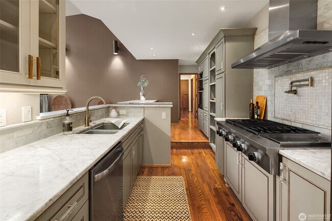 Foto del edificio - 3bd/2.25ba Edmonds House