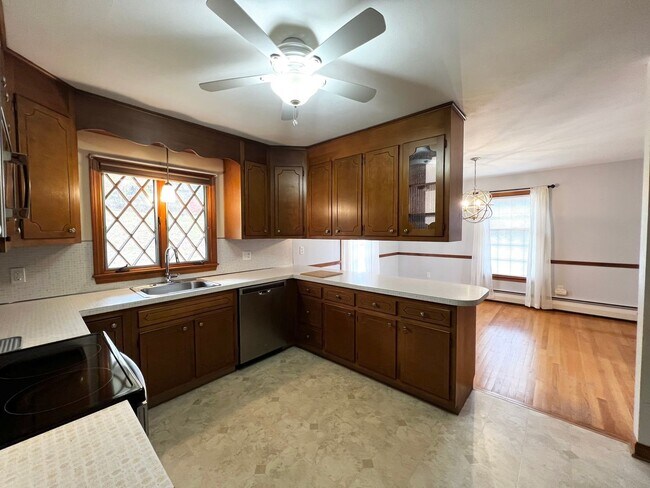 Foto del edificio - Single family with Connecticut River views