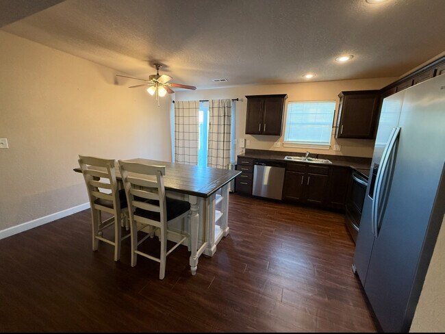 Foto del edificio - 258 N Pointe Ln