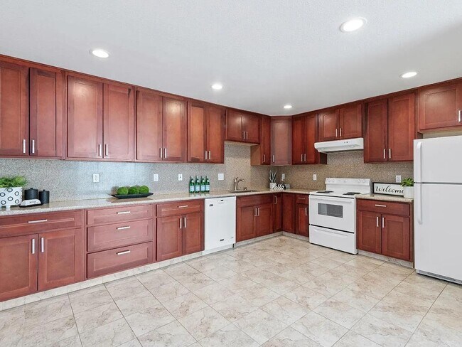 Foto del edificio - 460 Auburn Way
