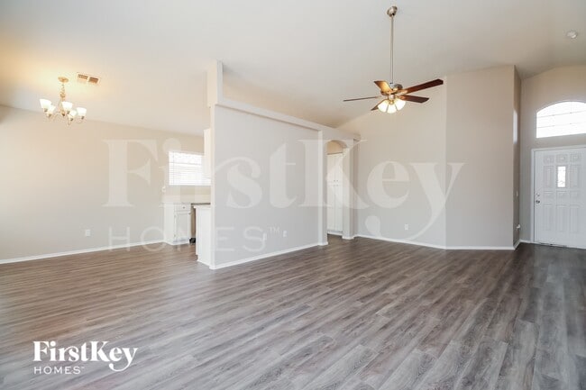 Foto del edificio - 4323 Aspen Ave