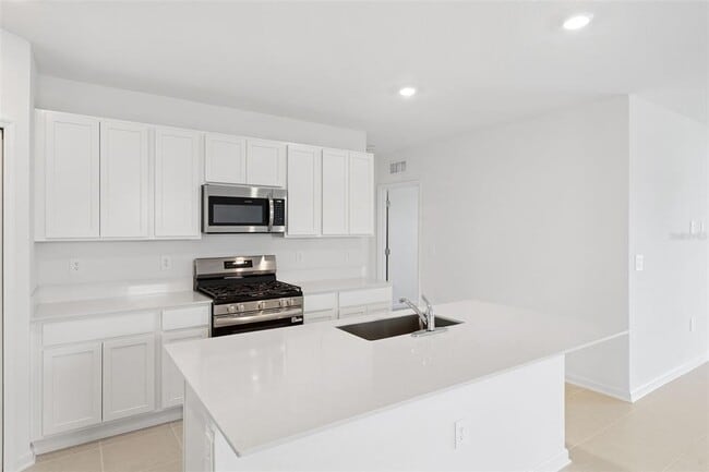 Foto del edificio - 7493 Capstone Dr