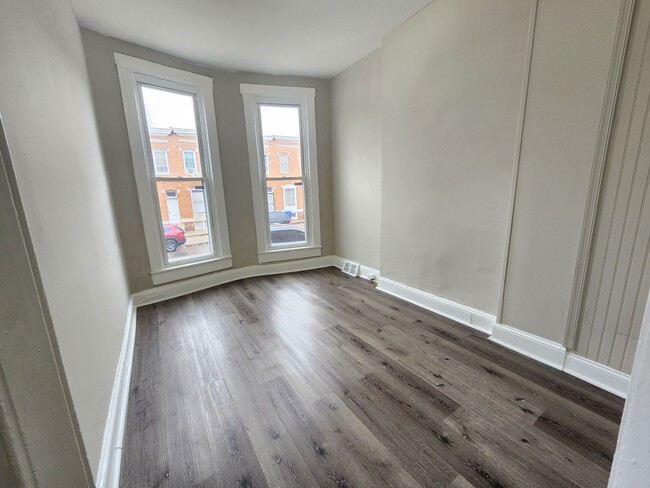 Foto del edificio - Spacious 3 Bedroom Home  In West Baltimore