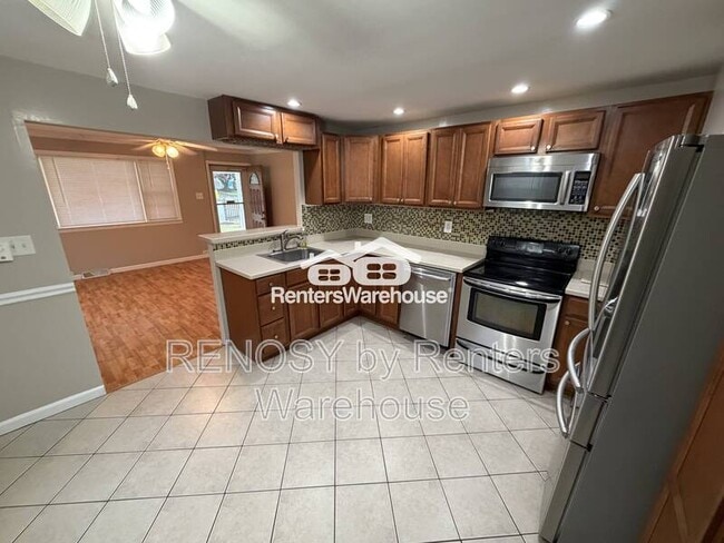 Building Photo - 112 Yawmeter Dr