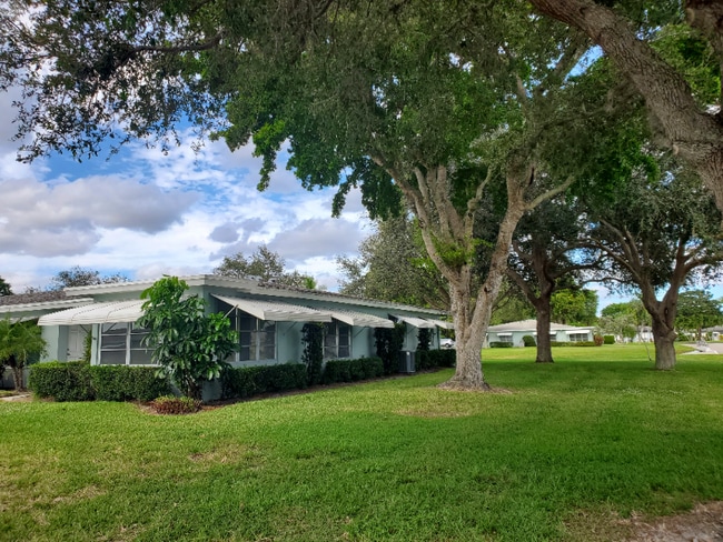 Building Photo - 277 W High Point Ct