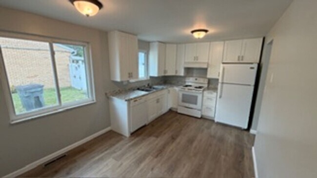 Foto del edificio - 4954 Talford Ct