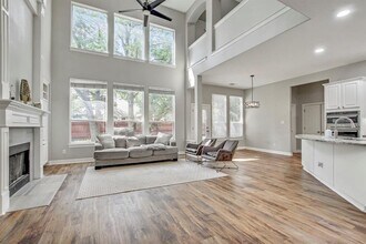 Building Photo - 140 Fairwood Dr