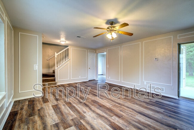 Foto del edificio - 2003 Hackberry Cir