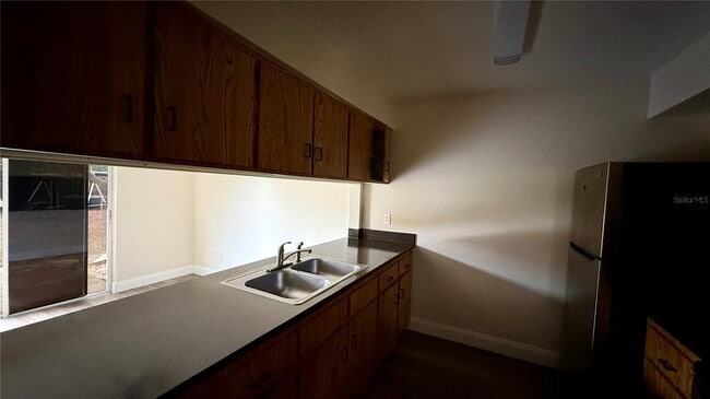 Building Photo - 206 Century Blvd