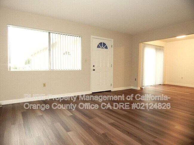 Foto del edificio - 16542 Kellog Cir