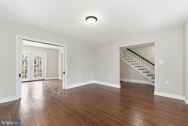 Building Photo - 520 S Kent St