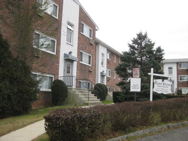 Lanecrest Apartments - 100 Lanecrest Ave