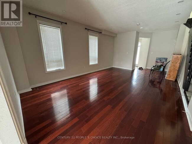 Building Photo - 3704 Golden Locust Dr