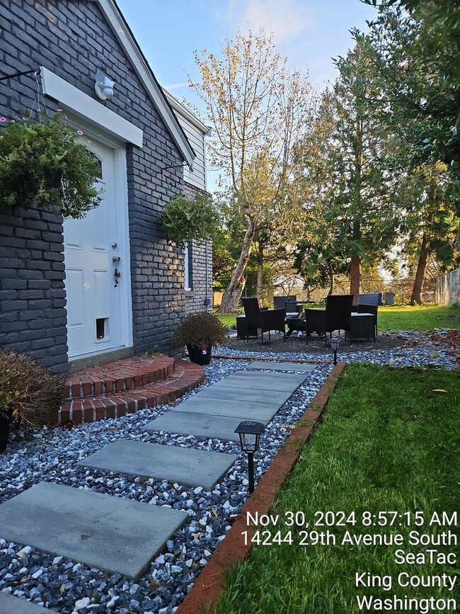 Foto del edificio - SeaTac Home For Rent - Beautiful Cottage S...