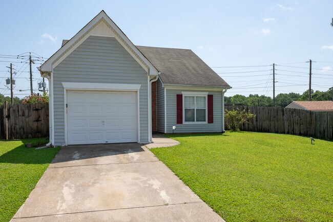 Foto del edificio - 3690 Manor Ct SW