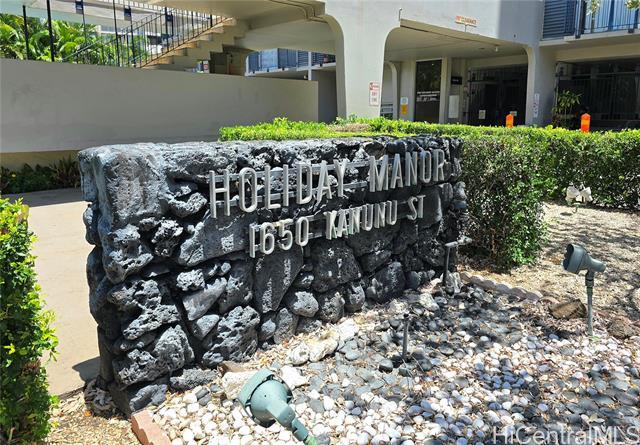 Foto del edificio - 1650 Kanunu St