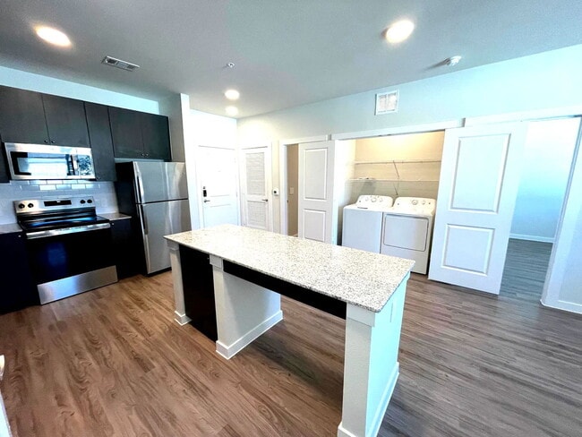 Foto del edificio - 5901 Co Rd 277