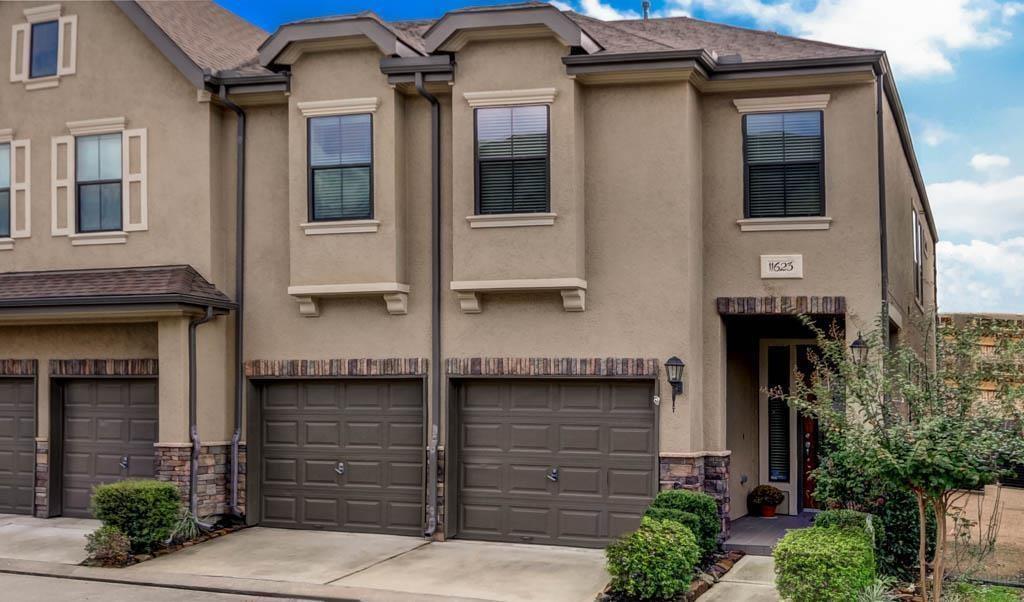 Foto principal - 11623 Royal Oaks View