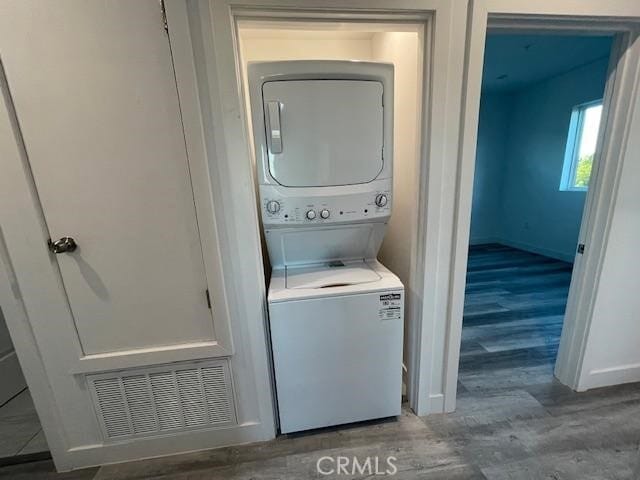 Foto del edificio - 11451 Victory Blvd