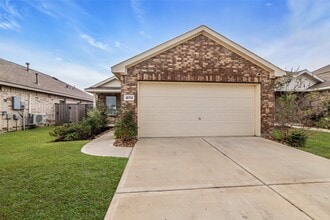 Building Photo - 4154 Saltillo Lakes Dr