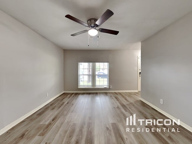 Building Photo - 2706 Dewberry Lane Pasadena TX