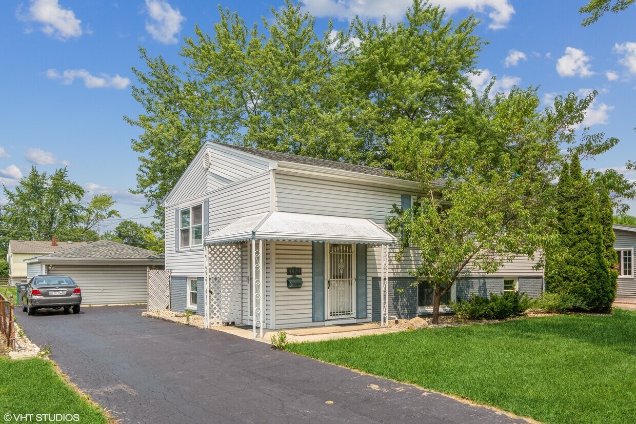 8824 Fairway Dr, Orland Park, IL 60462 House Rental in Orland Park