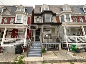 Building Photo - 617 S Pershing Ave