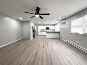 Building Photo - 287 Pierce St