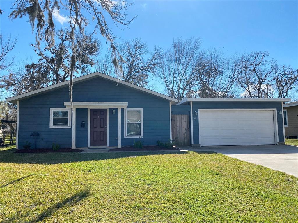 420 Winding Way St, Lake Jackson, TX 77566 House for Rent in Lake