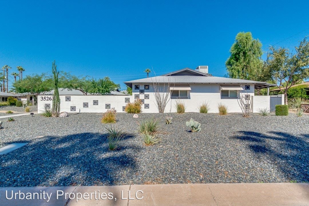 Primary Photo - 3526 E Montecito Ave