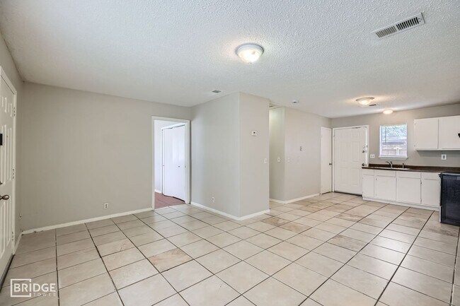 Building Photo - 1102 Jefferson St