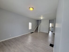 Building Photo - 673-675-675 Stanley Ave