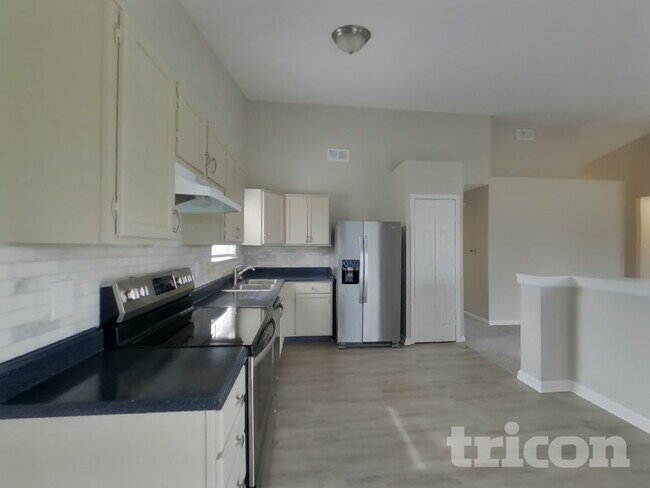 Foto del edificio - 1328 Wilkes Dr