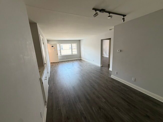 Foto del edificio - 3001 S 56th St